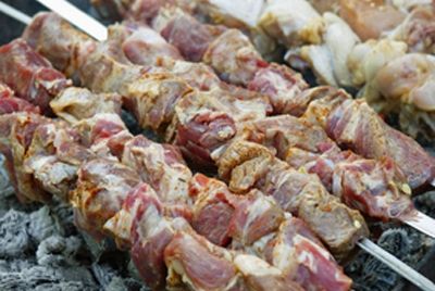 Пряности и маринад делают мясо-гриль безопасным для здоровья 