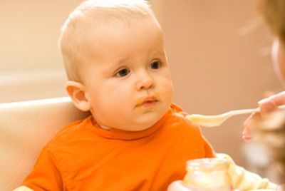 Матери игнорируют рекомендации врачей по кормлению детей