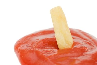 В Теннеси студенты жалуются на нехватку кетчупа и горчицы