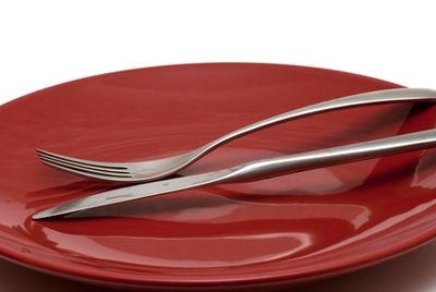Сила цвета: красные тарелки помогут похудеть