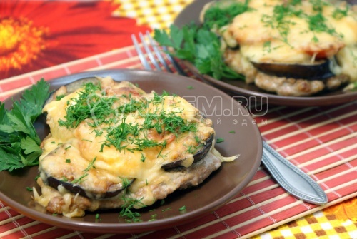 Отбивные с баклажаном и сыром. Пошаговый кулинарный рецепт с фотографиями приготовление мясных отбивных с баклажаном и сыром.