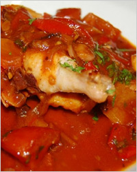 Курица с болгарским перцем и помидорами