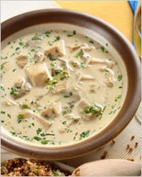 картофельный суп-пюре с куриными грудками и сельдереем