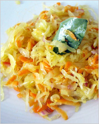 Квашеная капуста с хлебом и мёдом