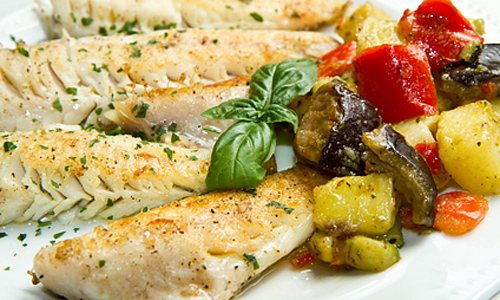 Рыба запеченная с овощами