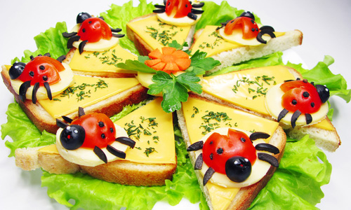 Бутерброды божьи коровки