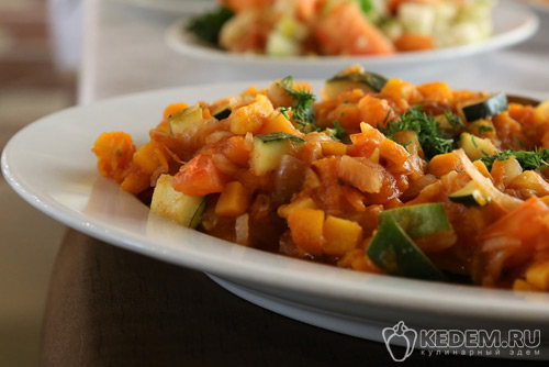 овощное рагу с патиссонами