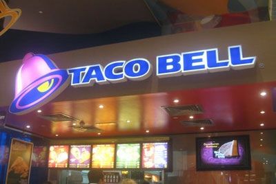 Посетитель угрожал персоналу Taco Bell ружьем