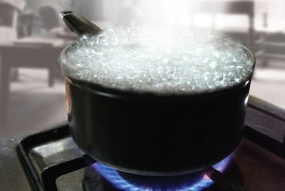 Самый простой способ вскипятить воду