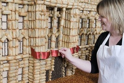 Букингемский дворец из роллов