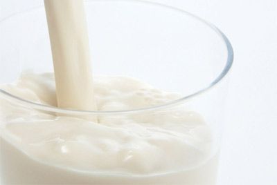 Бесплатное молоко в школах сделает Великобританию умнее?