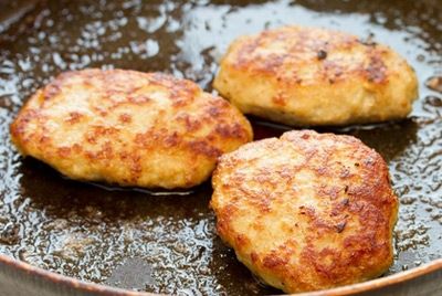 Приготовление мяса при высокой температуре опасно для мужчин