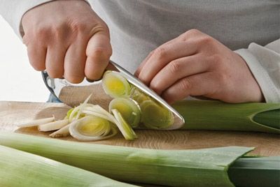 Нож, как из каменного века