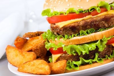 10 запрещенных во всем мире продуктов, которые едят в Америке