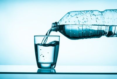Жительница Великобритании омолодилась при помощи простой воды
