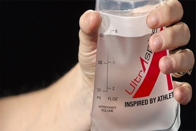 На спортивных марафонах в США возможно заменят бумажные стаканчики на пластиковые