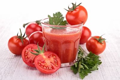 Томатный сок становится вкуснее в самолёте