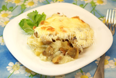 Картофельное пюре под шампиньонами