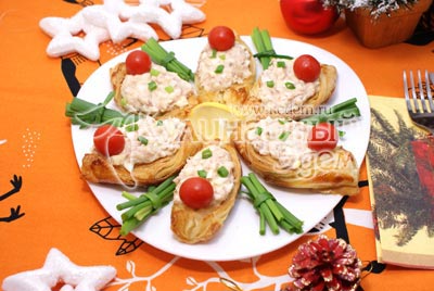Лодочки с начинкой из тунца