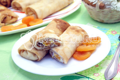 Блины с творогом и курагой