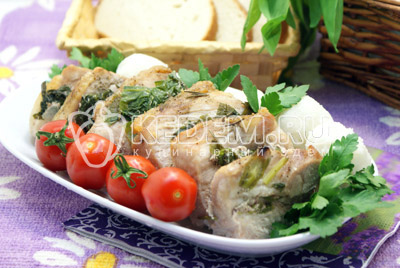Мясо в рукаве с черемшой и розмарином