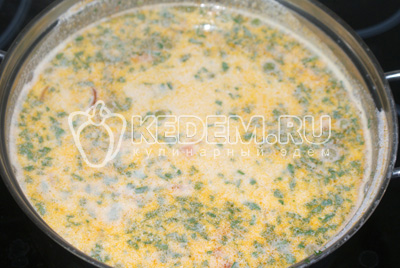 Довести до вкуса солью и перцем и добавить мелко рубленой петрушки