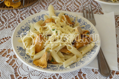 Макароны с лисичками