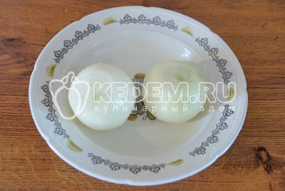 Лук очистить
