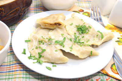 Вареники с капустой и сыром