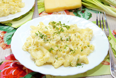 Макароны в сырном соусе