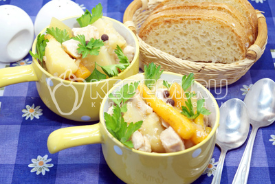 Курица тушеная с овощами «Милана»
