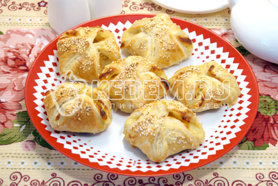 Слойки с сыром