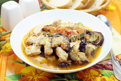 Курица с кабачками в мультиварке