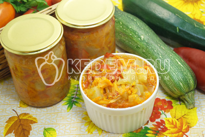 Лечо из кабачков на зиму готово