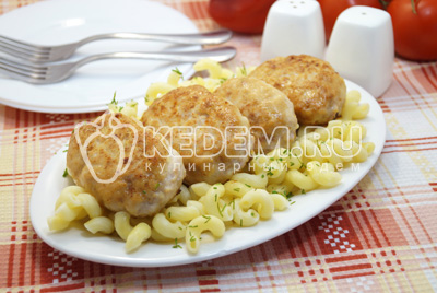 Готовые котлеты из куриного фарша готовы