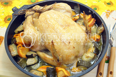 Курица с овощами в духовке