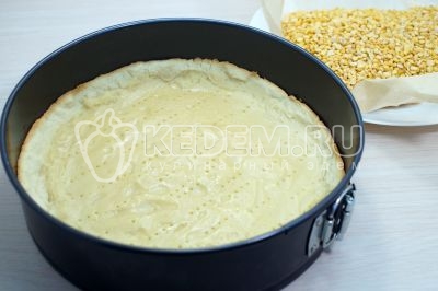 Убрать горох с пергаментом.