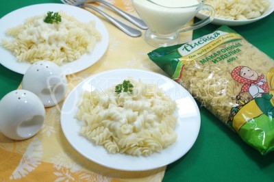 Макароны с соусом бешамель