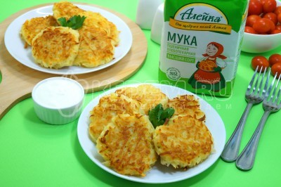 Картофельные драники на сковороде