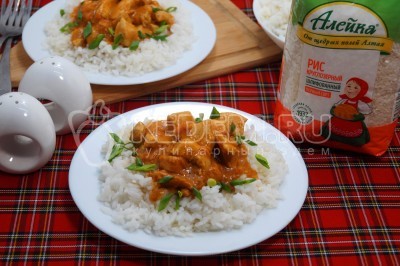 Гуляш из курицы с рисом