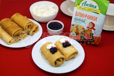 Блинчики с творогом и вареньем