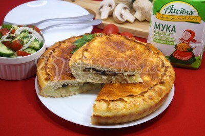Пирог с грибами