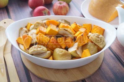 Тыква с яблоками запеченная в духовке