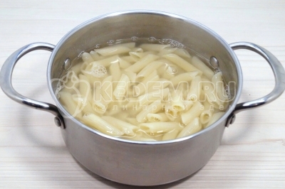 Варить помешивая 7-10 минут.