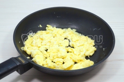 Готовить еще 1-2 минуты. Снять с огня.