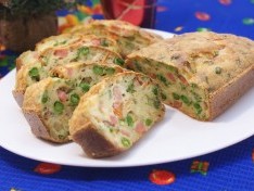 Яичная запеканка с овощами и ветчиной