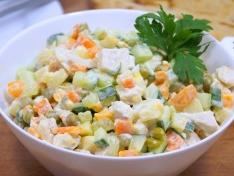 Салат «Столичный» с куриным филе