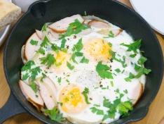 Яичница с курицей
