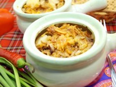 Грибная солянка в горшочке - рецепт