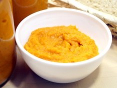 Овощная икра на зиму с ранетками - рецепт